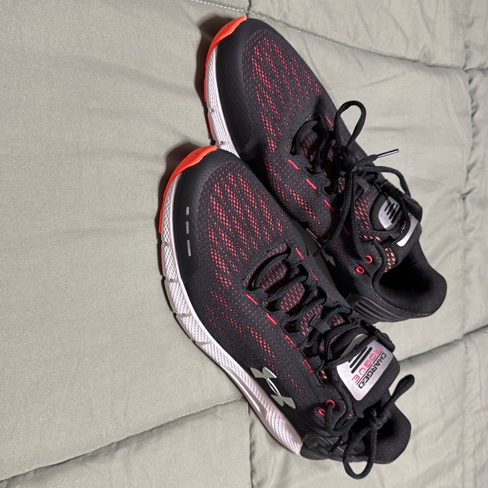Men’s Under armor charged rogue size 13